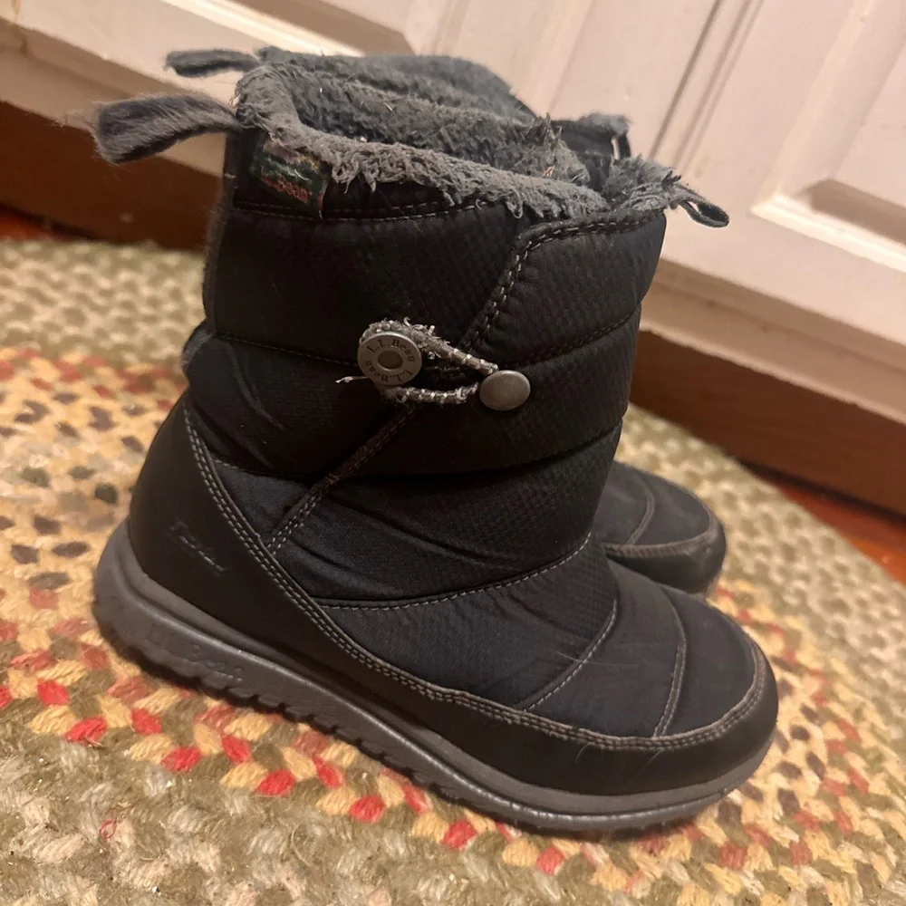 L.L. Bean Black winter Boots primaloft ultralight girls boys size 3